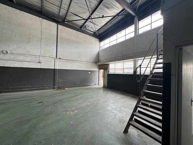 To Let commercial Property for Rent in Retreat Industrial Western Cape